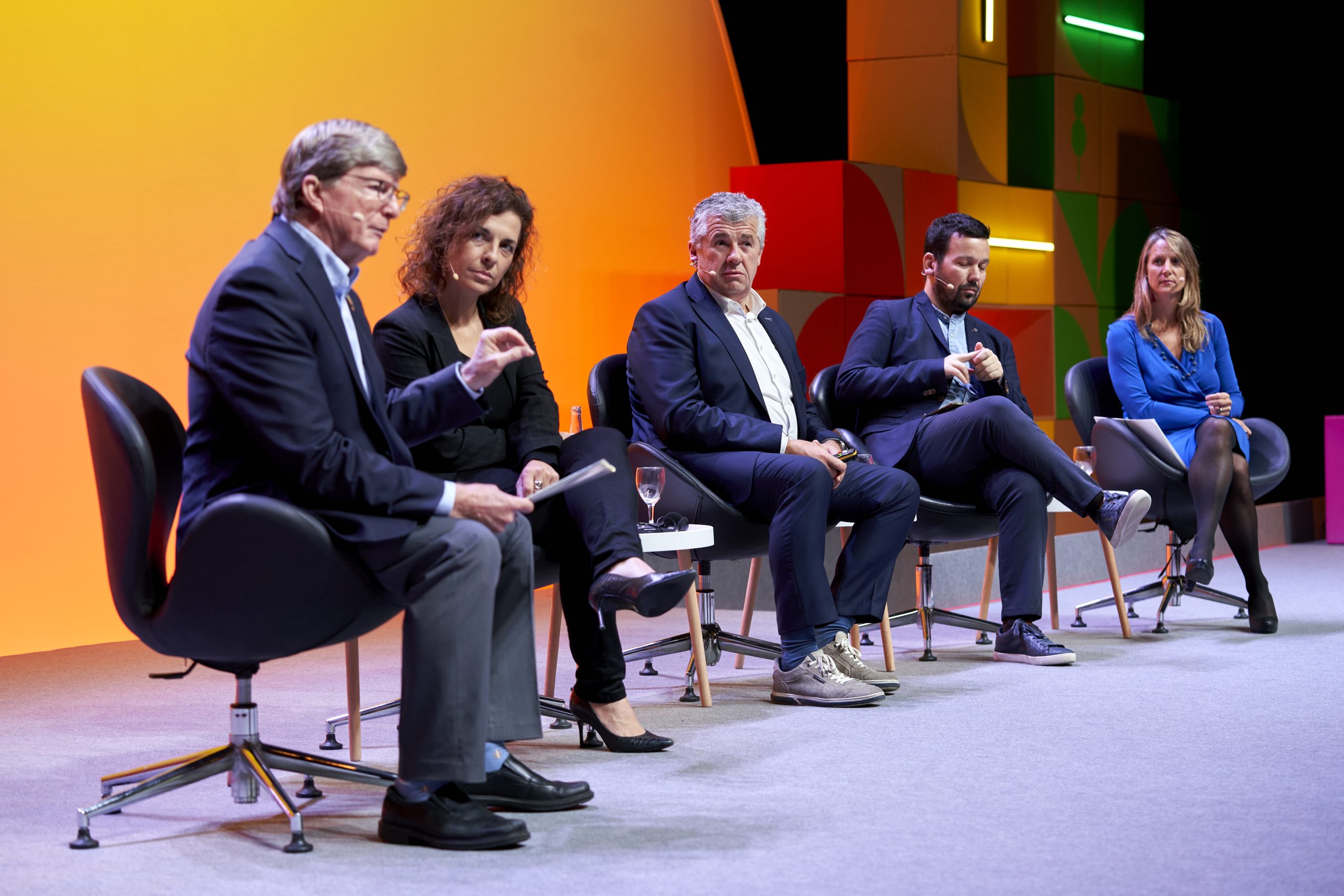 Smart Cities Collaborating for a Blue Economy Smart Cities Collaborating for a Blue Economy