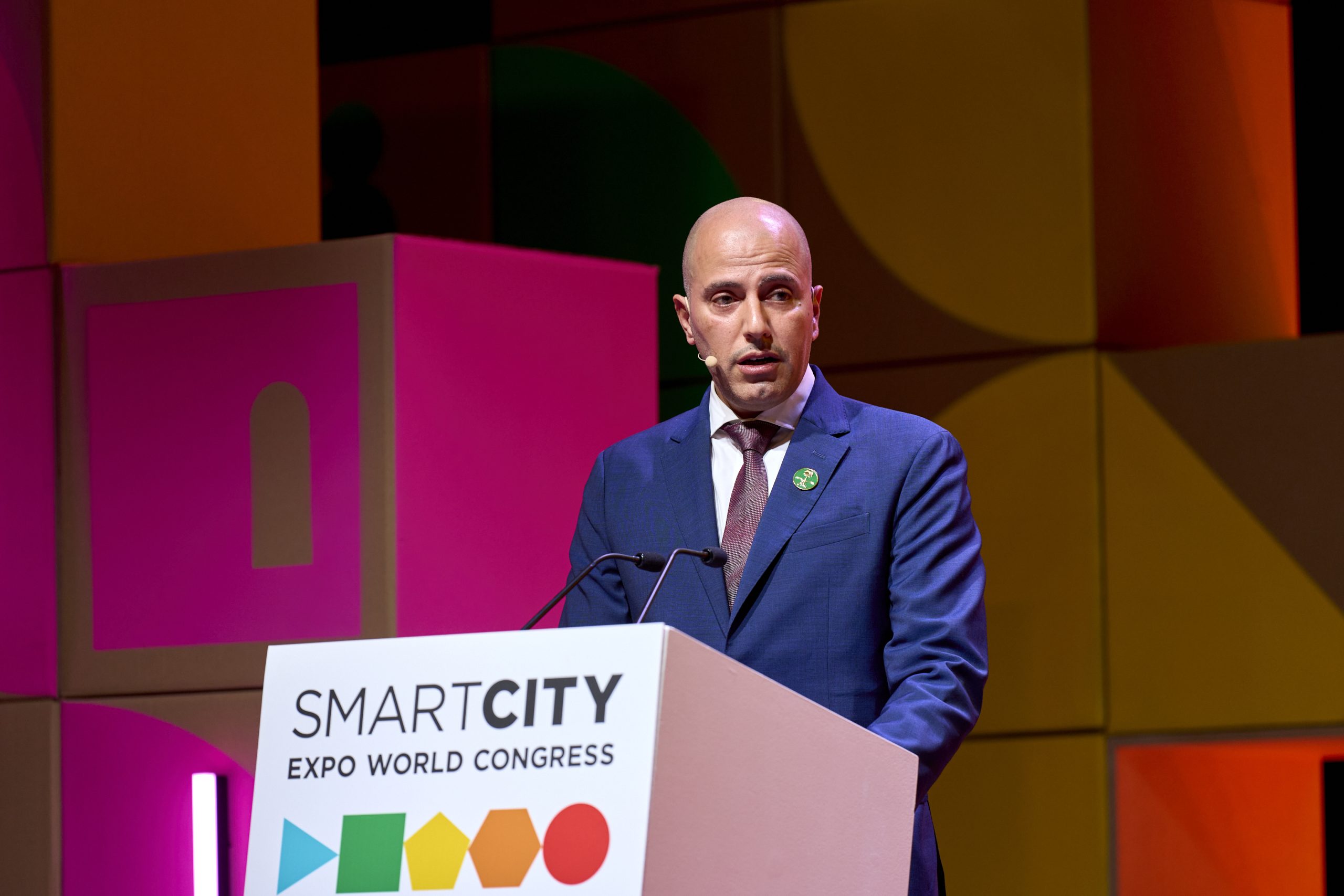 Building Intelligent Cities for Tomorrow