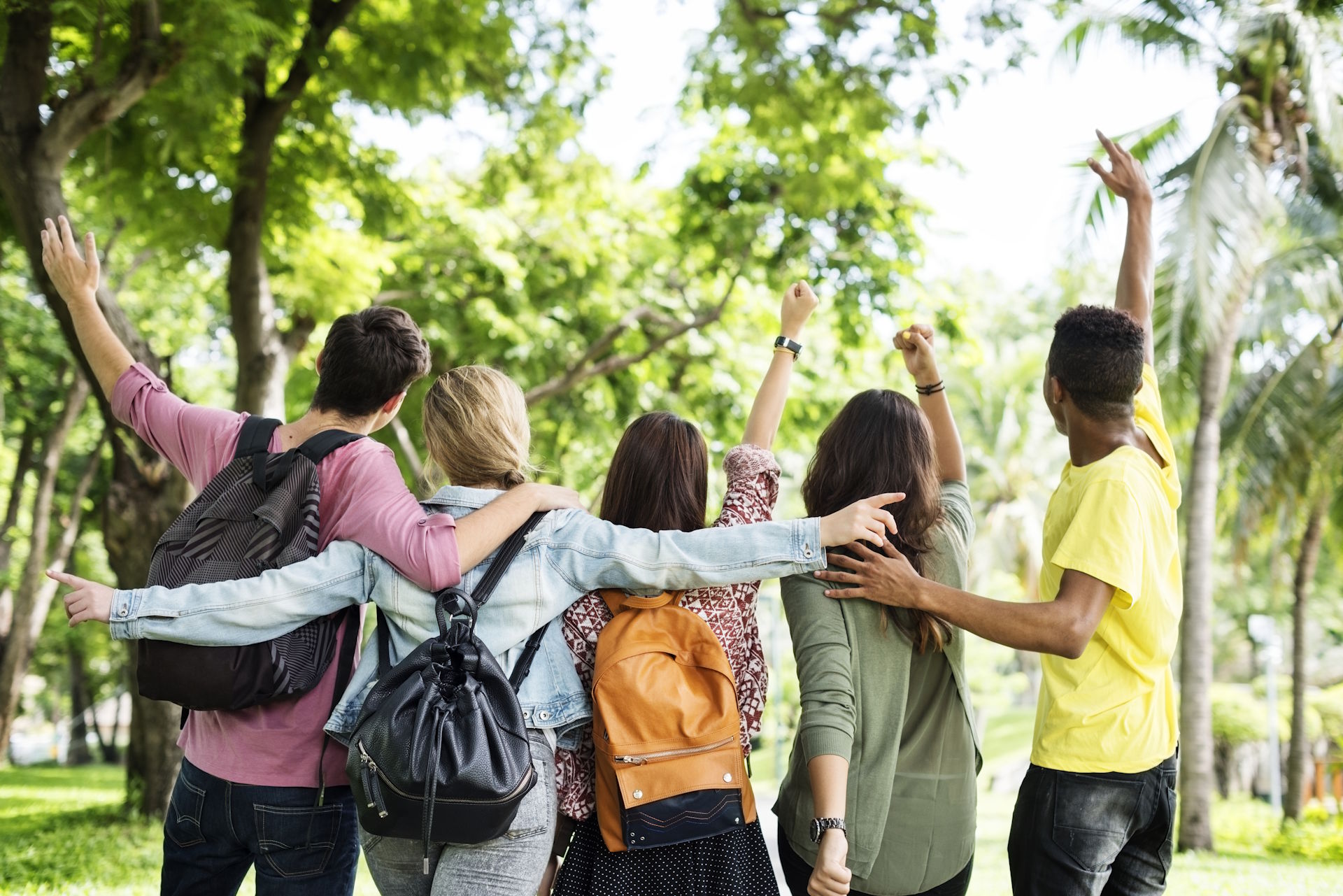 Youth associations: social cohesion begins in neighborhoods Youth associations: social cohesion begins in neighborhoods