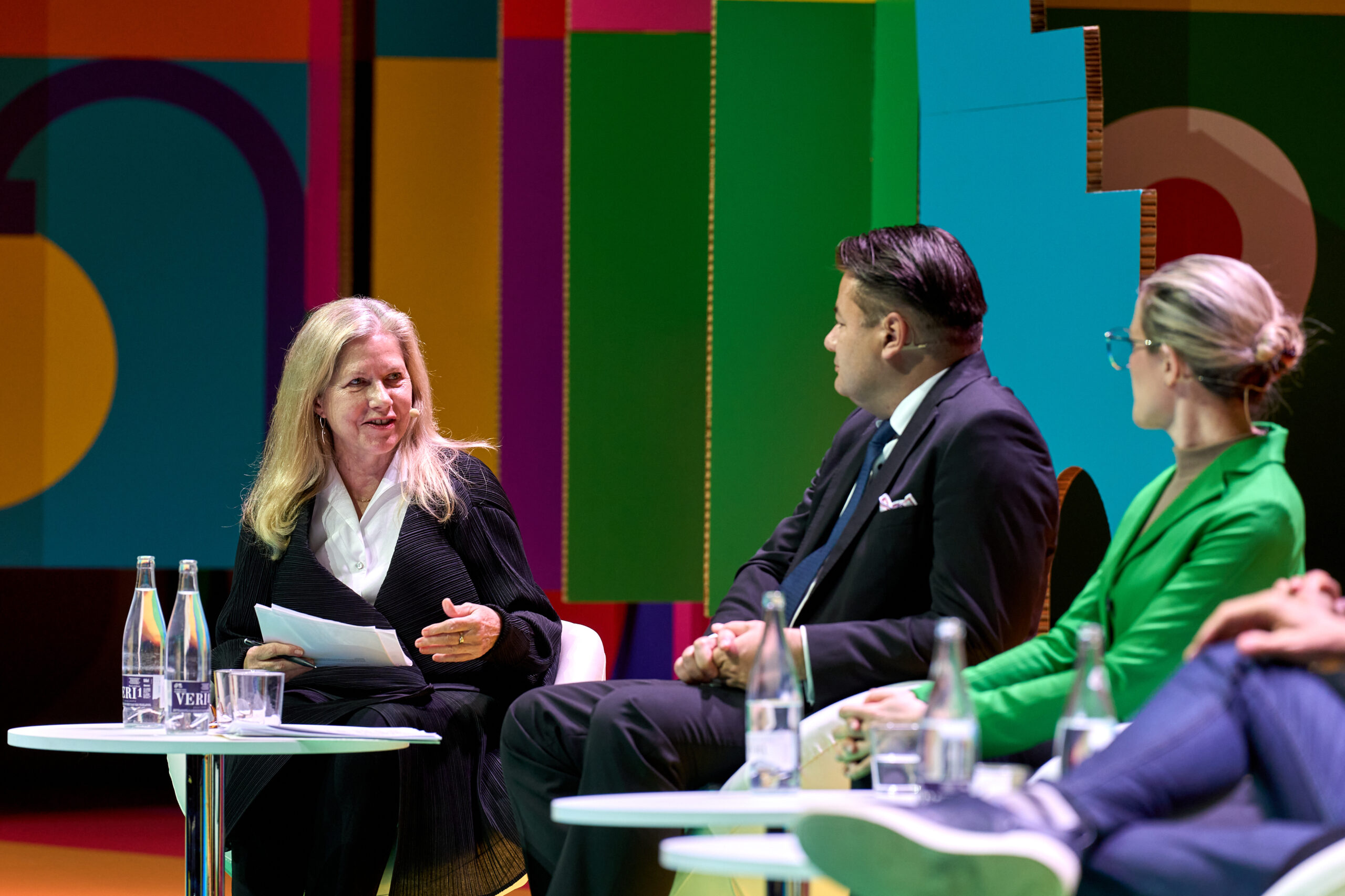 Next-Gen Buildings: Can Infrastructures Learn and Adapt to our Needs?