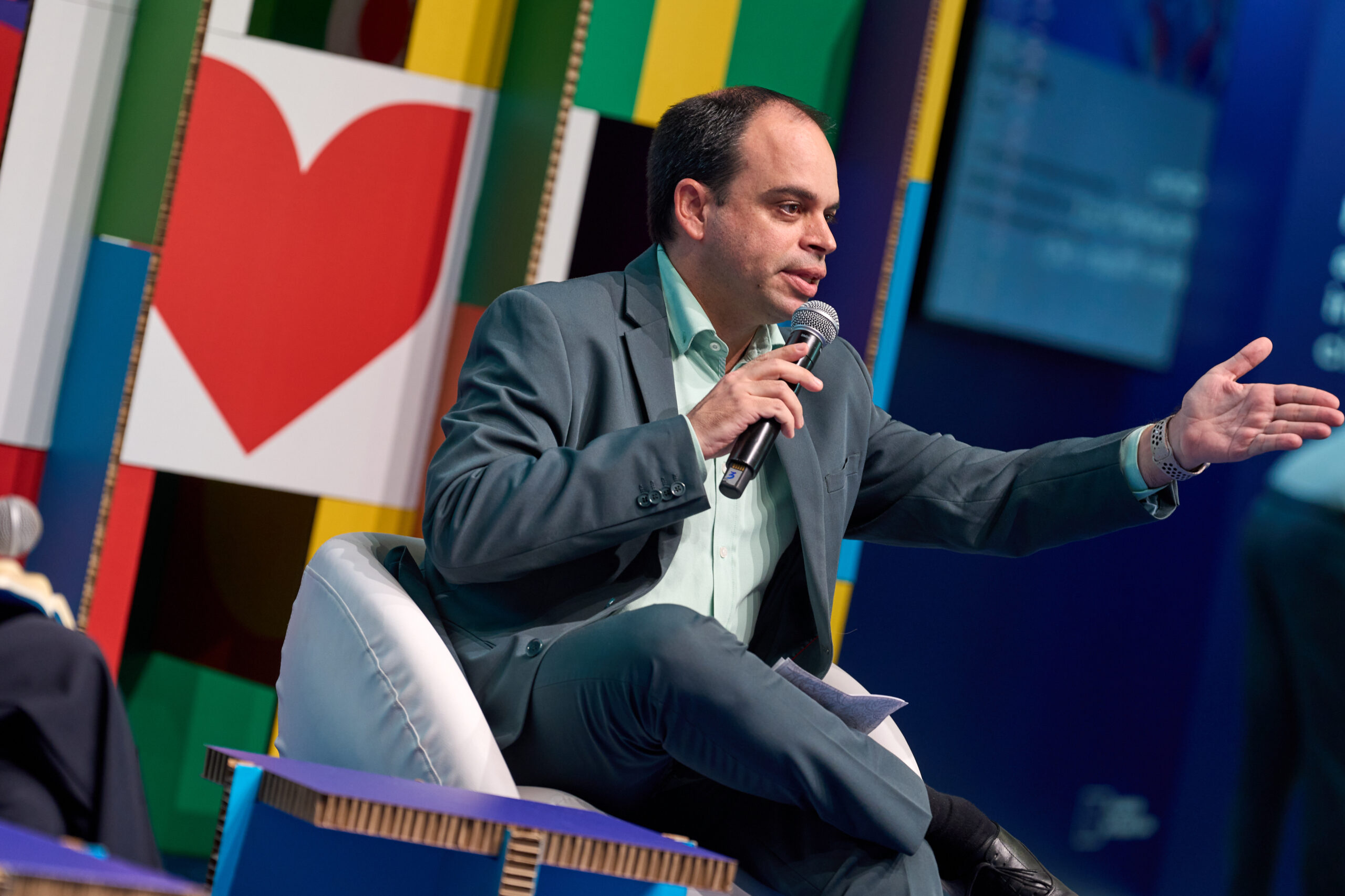 Reinventing Government Through GovTech