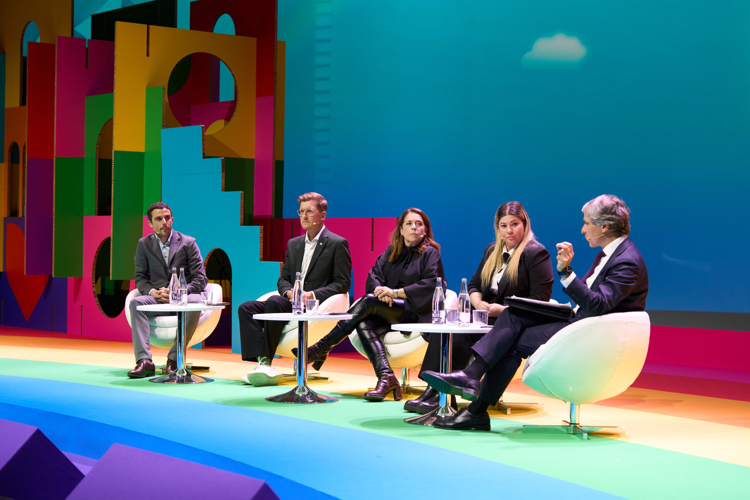 Toward Competitive and Sustainable Mobility Systems