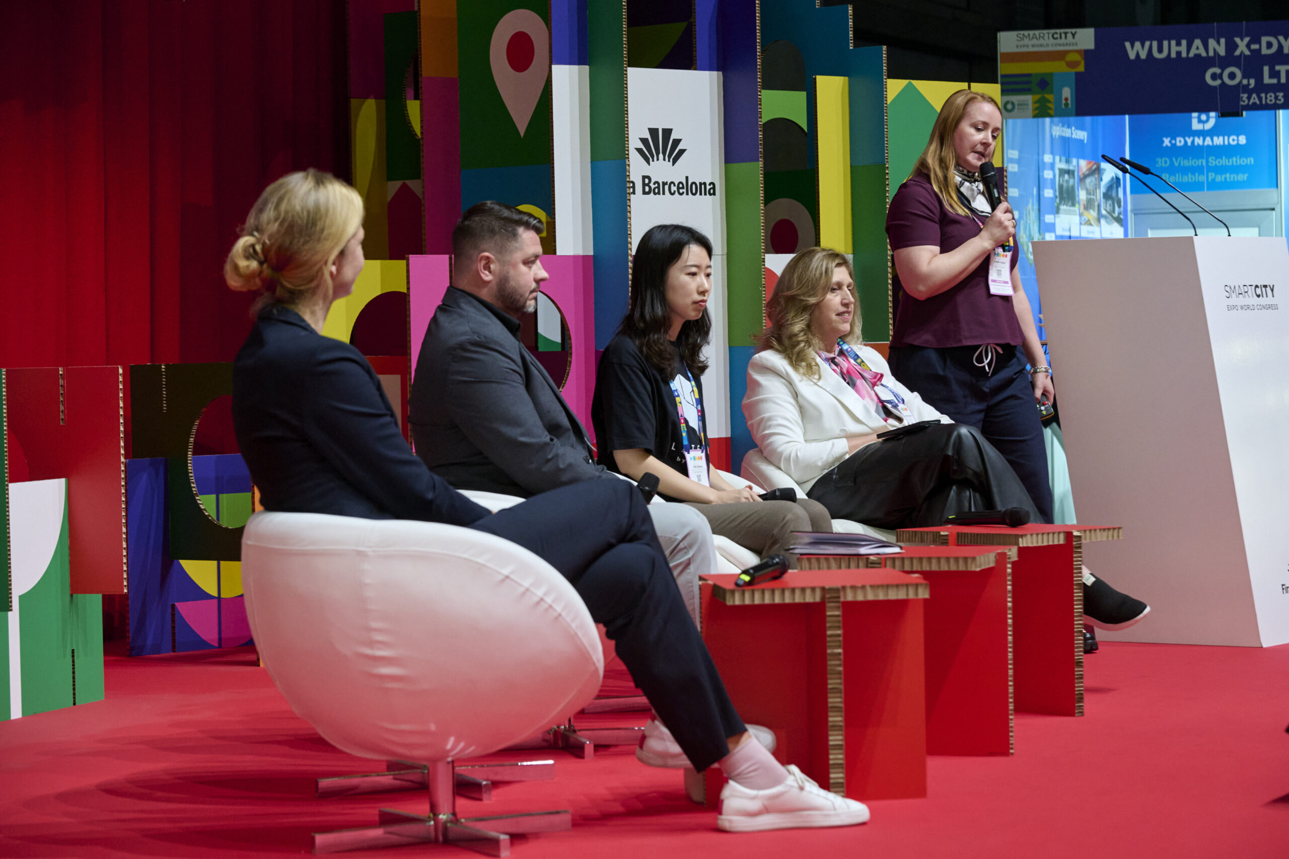 Virtual Reality, Real Insights: How Digital Models Predict Urban Futures