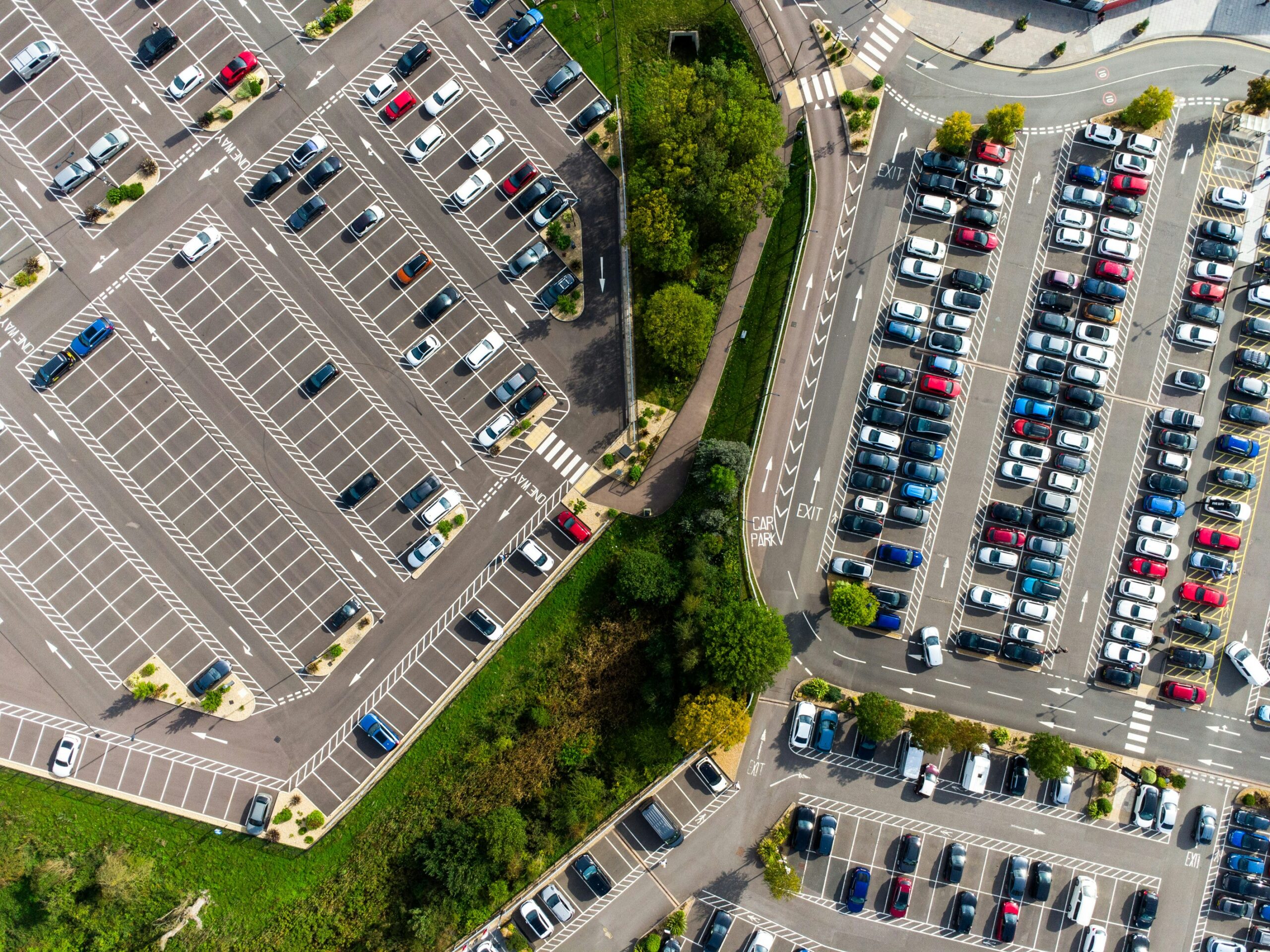 How cities manage on-street parking and parking facilities in response to increasing traffic volume